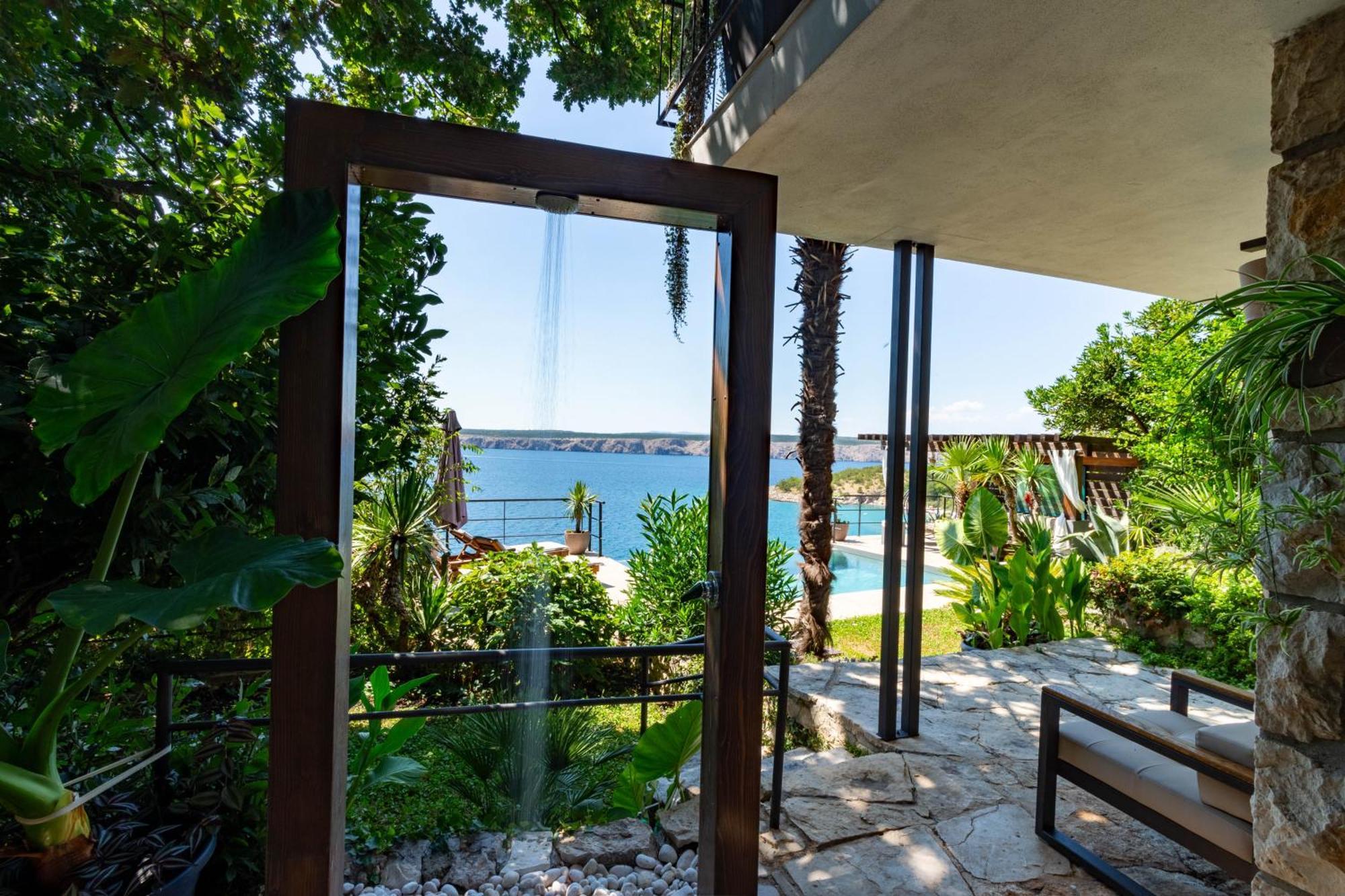 Artistic Beach House With Pool ヤドラニヴォ エクステリア 写真